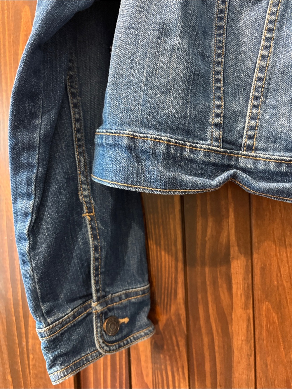 Old Navy Classic Light Blue Denim Jacket - Women's XL - Picture 4 of 10